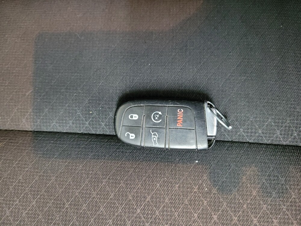 2019 Jeep Grand Cherokee in Plymouth Meeting, PA 19462 - 18133759 32