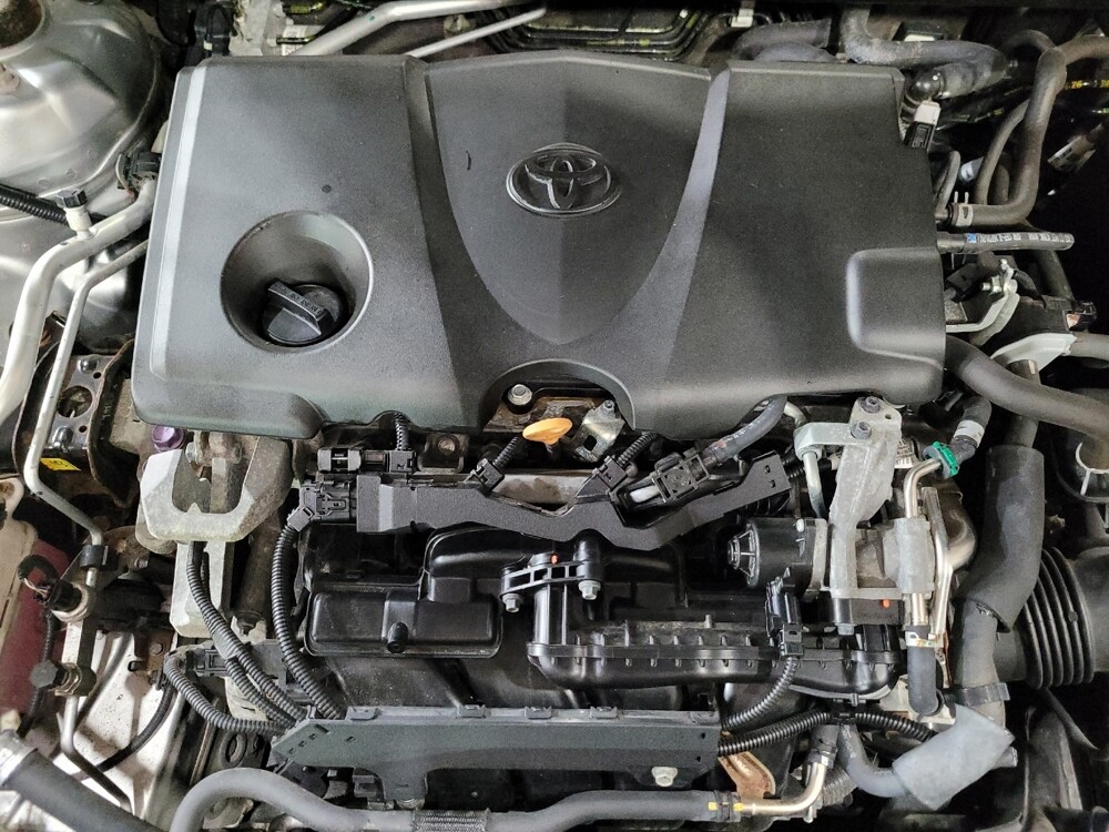 2018 Toyota Camry in Glen Burnie, MD 21061 - 18133761 30