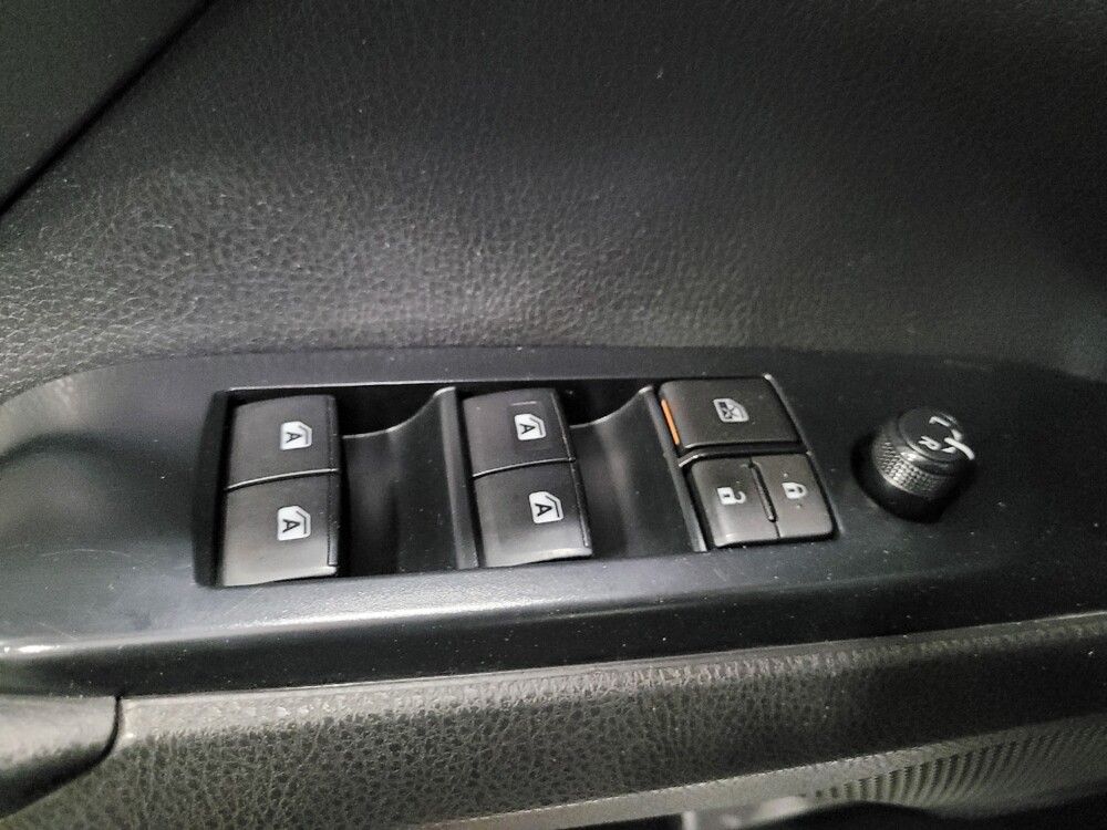 2018 Toyota Camry in Glen Burnie, MD 21061 - 18133761 27