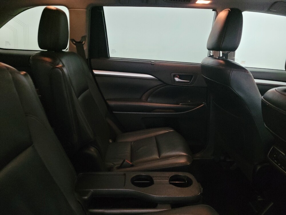 2019 Toyota Highlander in Chesapeake, VA 23320 - 18133774 19