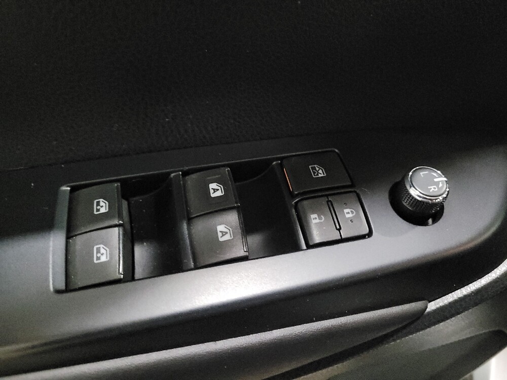 2019 Toyota Highlander in Chesapeake, VA 23320 - 18133774 27