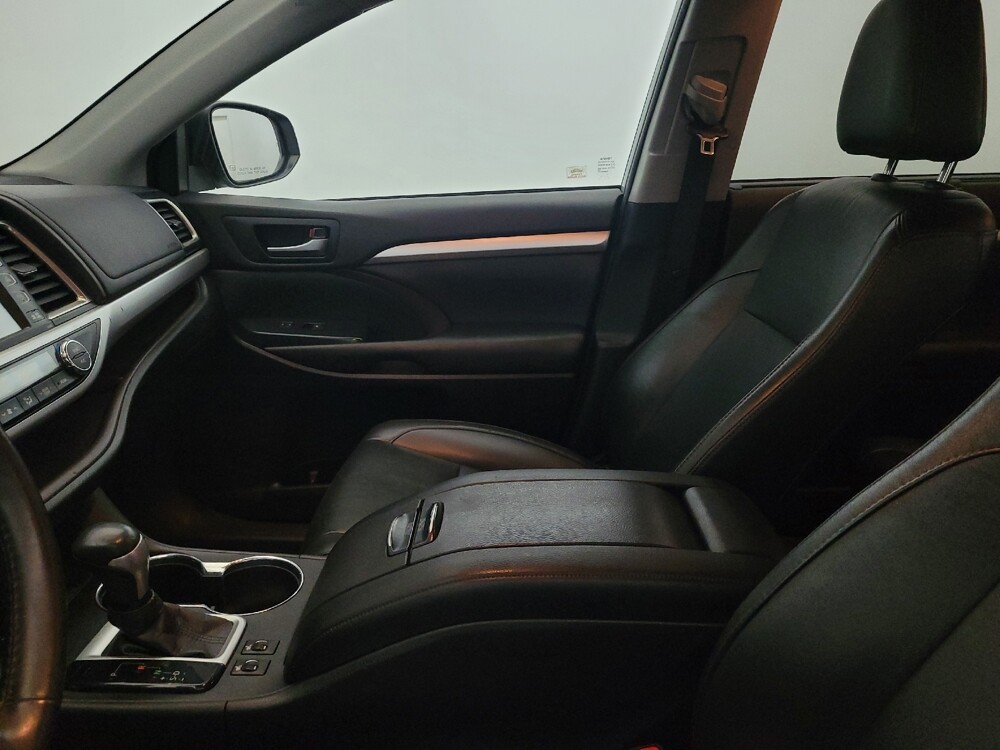 2019 Toyota Highlander in Chesapeake, VA 23320 - 18133774 17