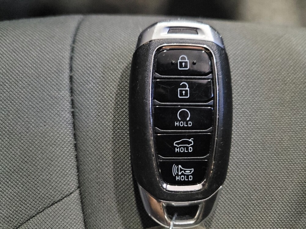 2023 Hyundai Elantra in Glen Burnie, MD 21061 - 18133780 32