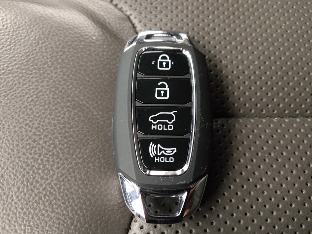 2020 Hyundai Santa Fe in Topeka, KS 66611 - 18133787 32