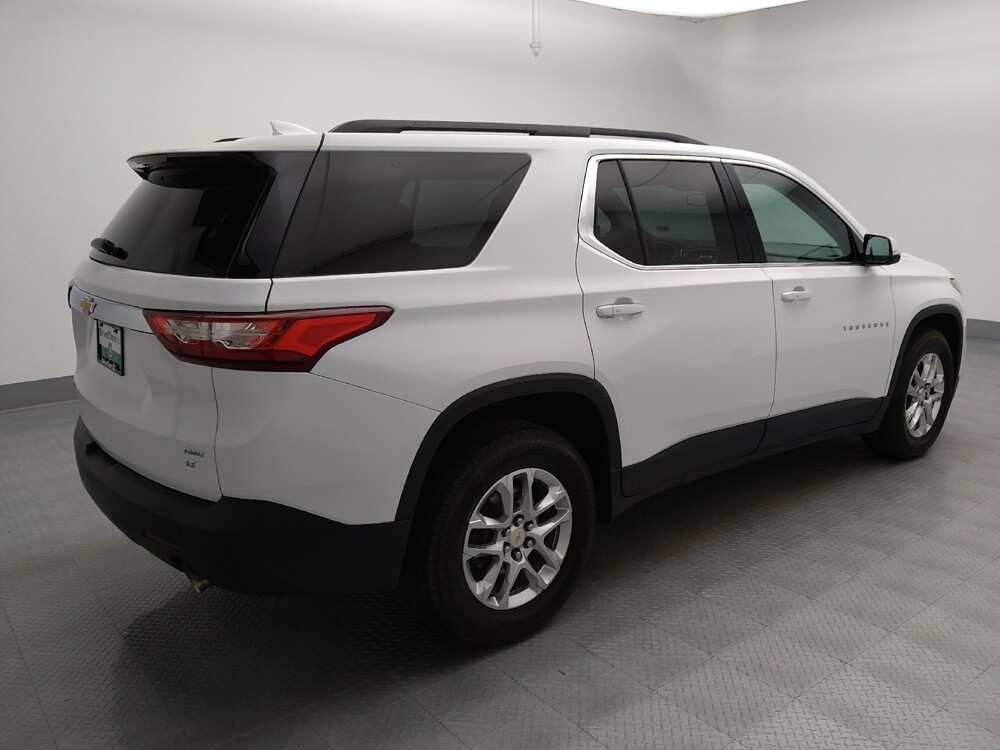 2019 Chevrolet Traverse in Topeka, KS 66611 - 18133788 10