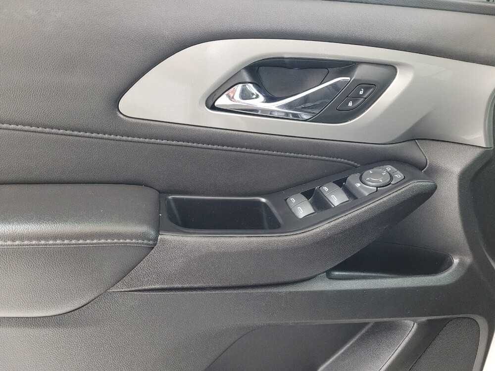 2023 Chevrolet Traverse in St. Louis, MO 63136 - 18133790 27
