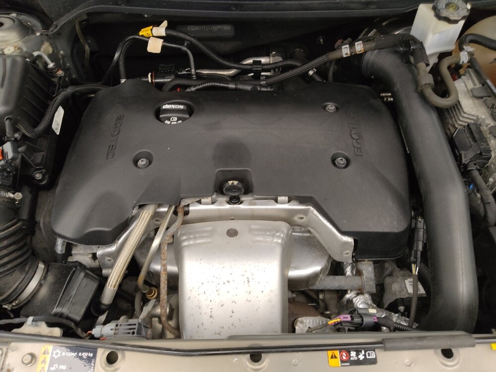 2018 Chevrolet Equinox in Wichita, KS 67207 - 18133791 30