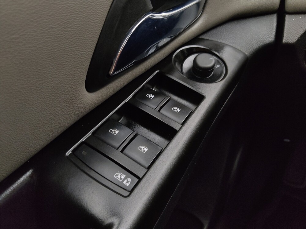 2014 Chevrolet Cruze in Topeka, KS 66611 - 18133793 27