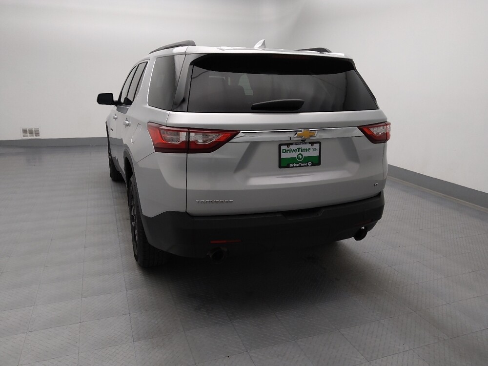 2019 Chevrolet Traverse in Wichita, KS 67207 - 18133794 6