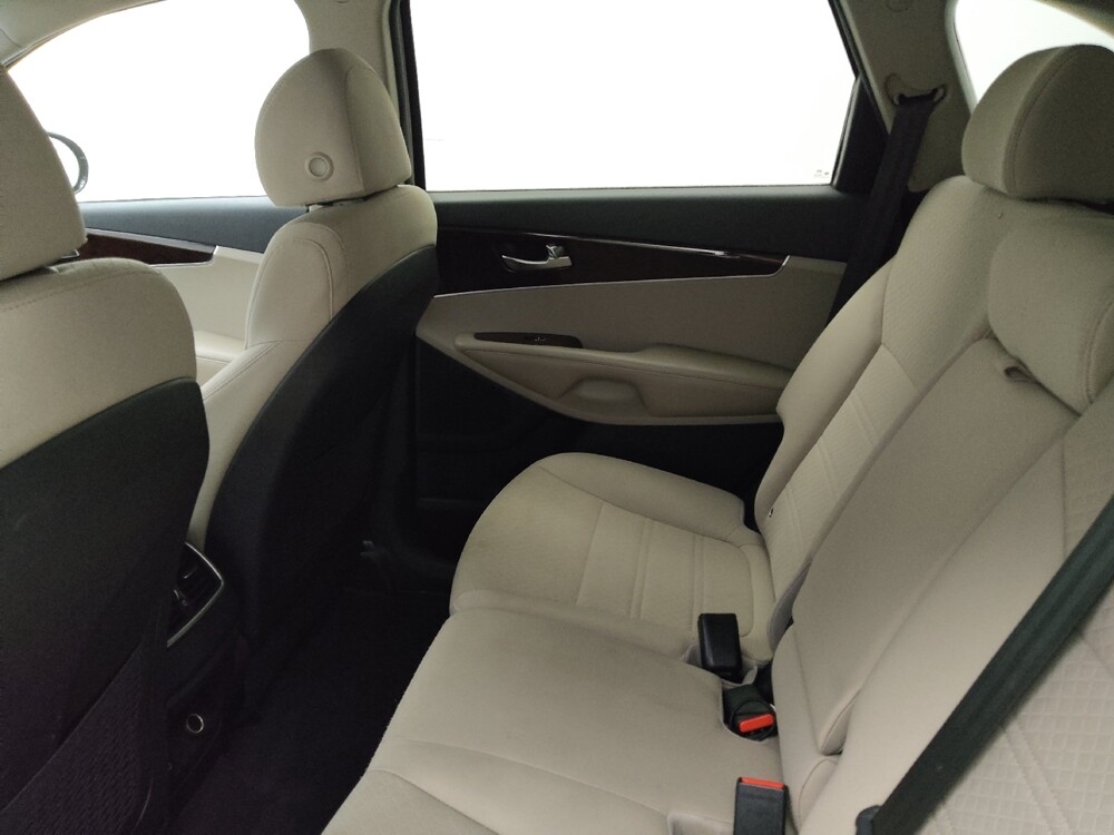 2018 Kia Sorento in Des Moines, IA 50310 - 18133796 18