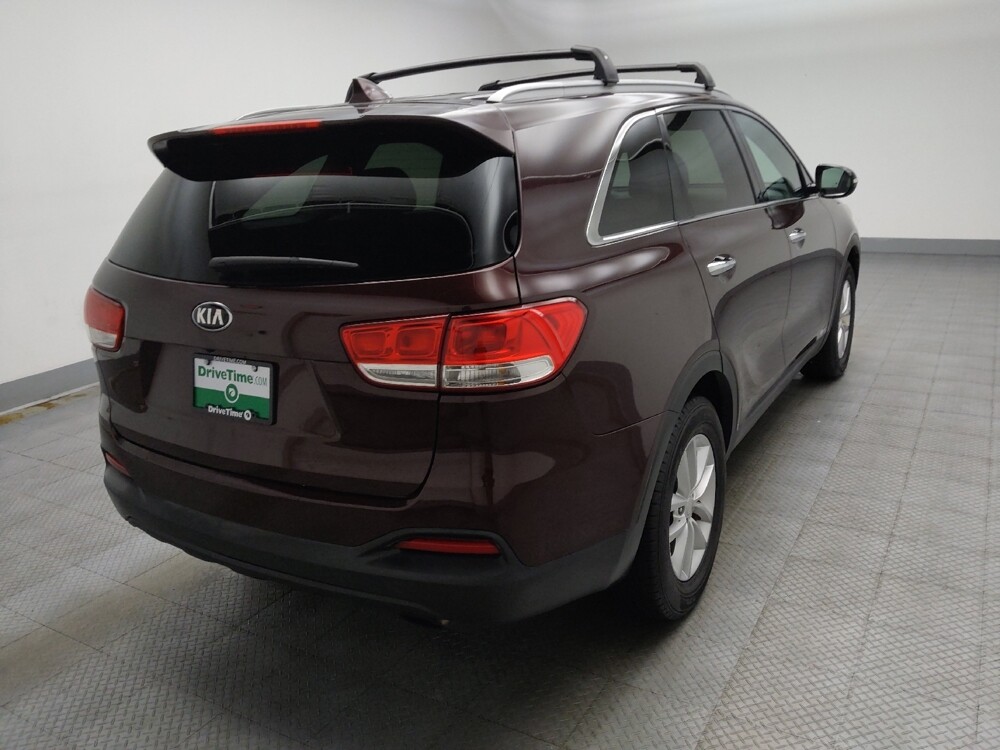 2018 Kia Sorento in Des Moines, IA 50310 - 18133796 9