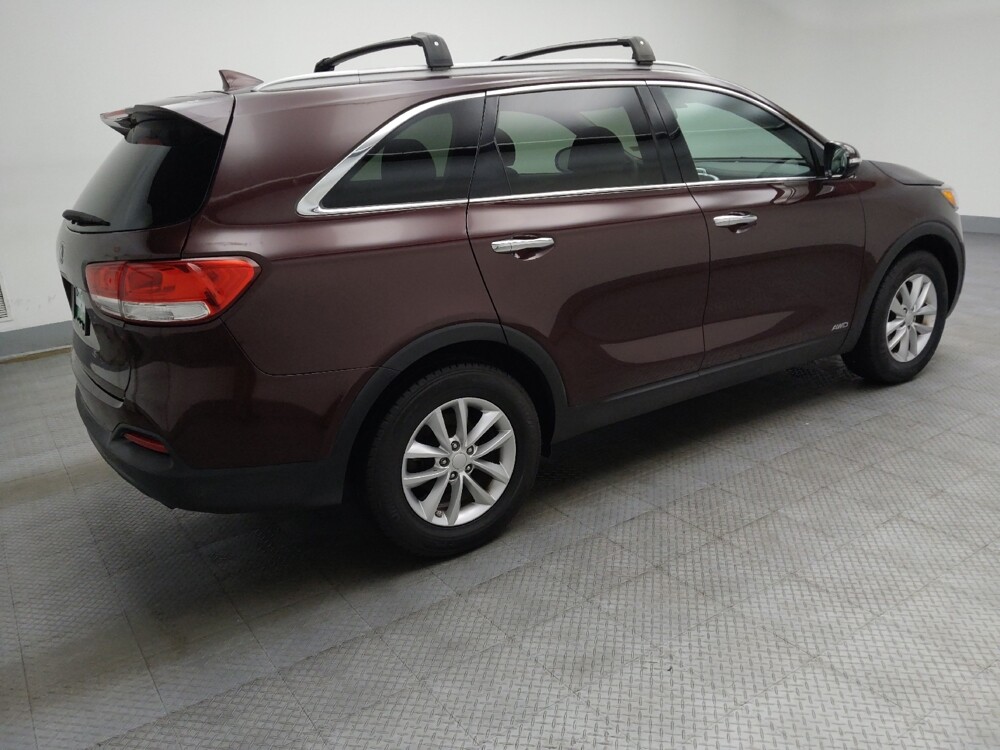2018 Kia Sorento in Des Moines, IA 50310 - 18133796 10