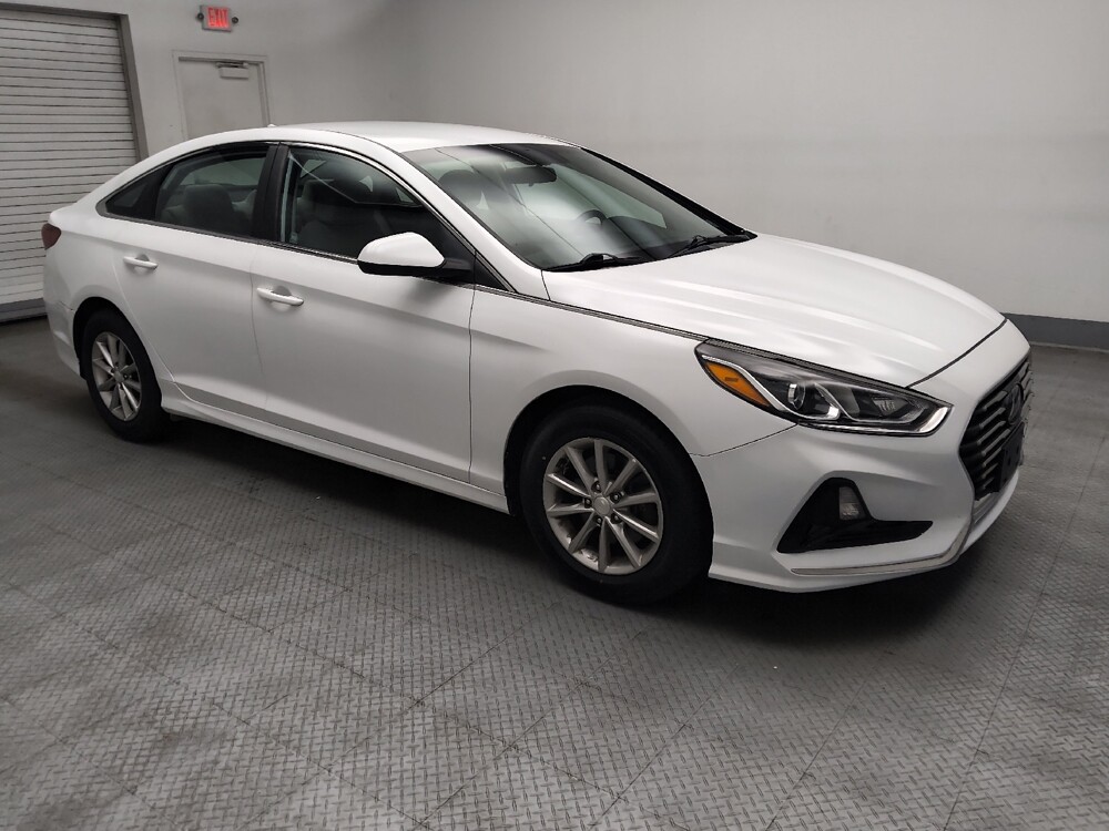 2018 Hyundai Sonata in Des Moines, IA 50310 - 18133797 11