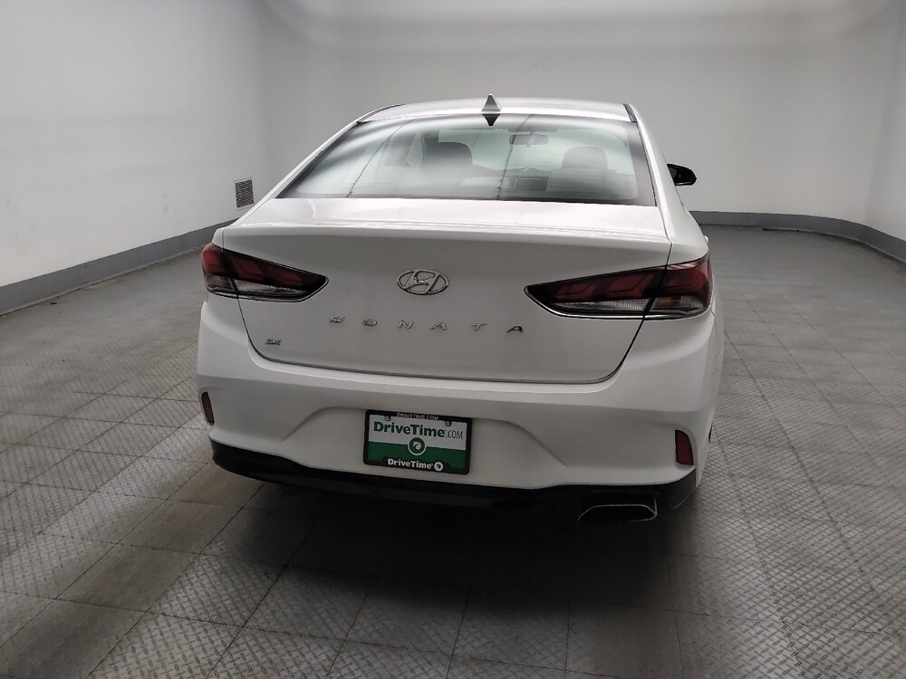 2018 Hyundai Sonata in Des Moines, IA 50310 - 18133797 7