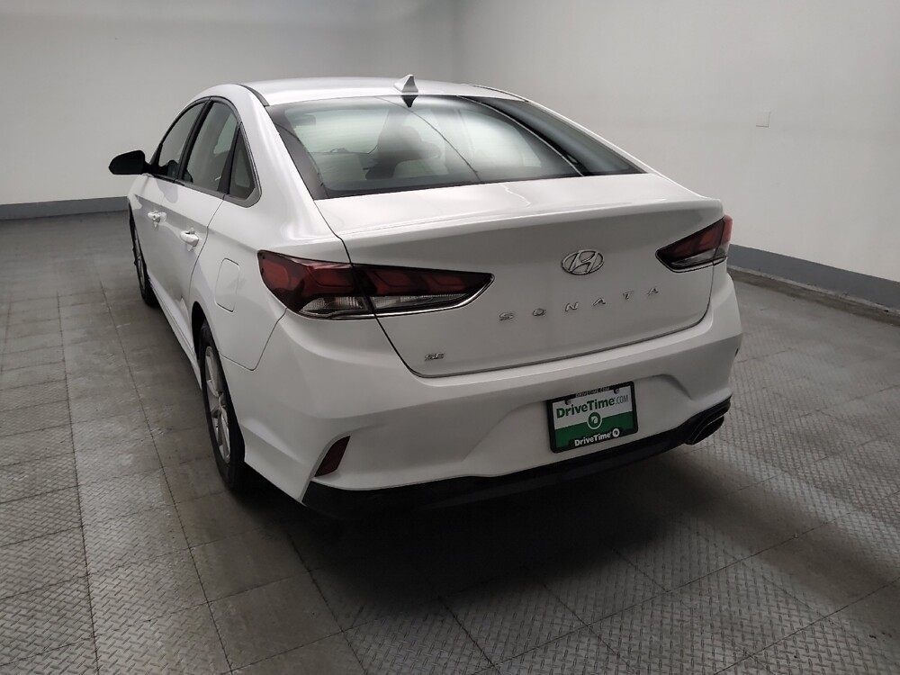 2018 Hyundai Sonata in Des Moines, IA 50310 - 18133797 5
