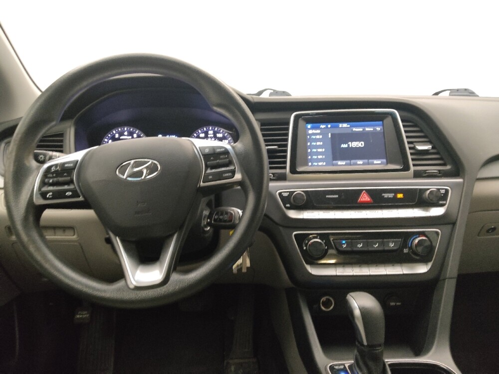 2018 Hyundai Sonata in Des Moines, IA 50310 - 18133797 22