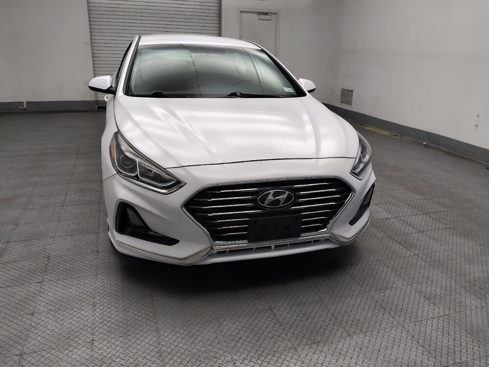 2018 Hyundai Sonata in Des Moines, IA 50310 - 18133797 14
