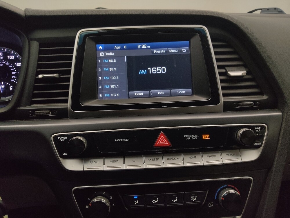 2018 Hyundai Sonata in Des Moines, IA 50310 - 18133797 25