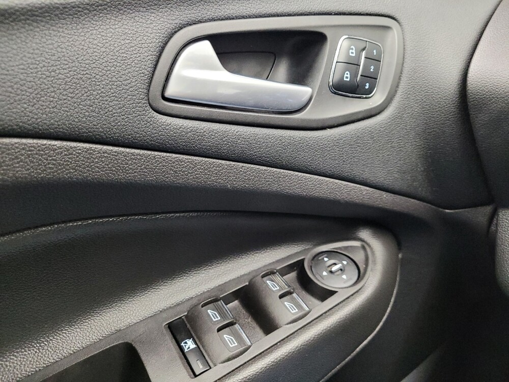 2016 Ford Escape in Grand Rapids, MI 49508 - 18133802 27