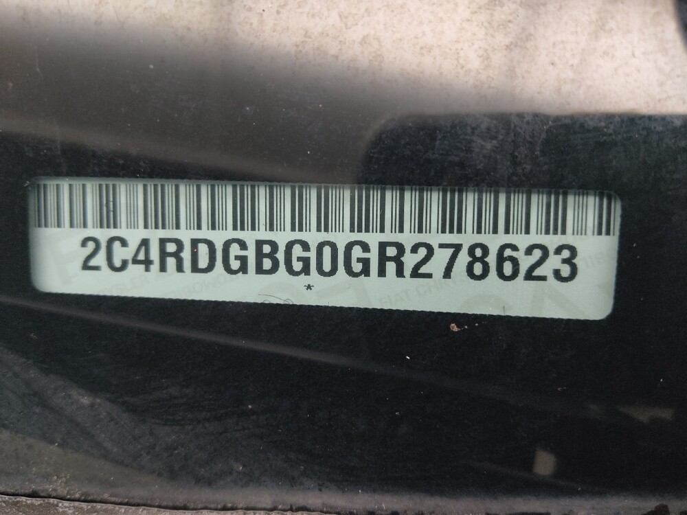 2016 Dodge Grand Caravan in Indianapolis, IN 46219 - 18133805 33