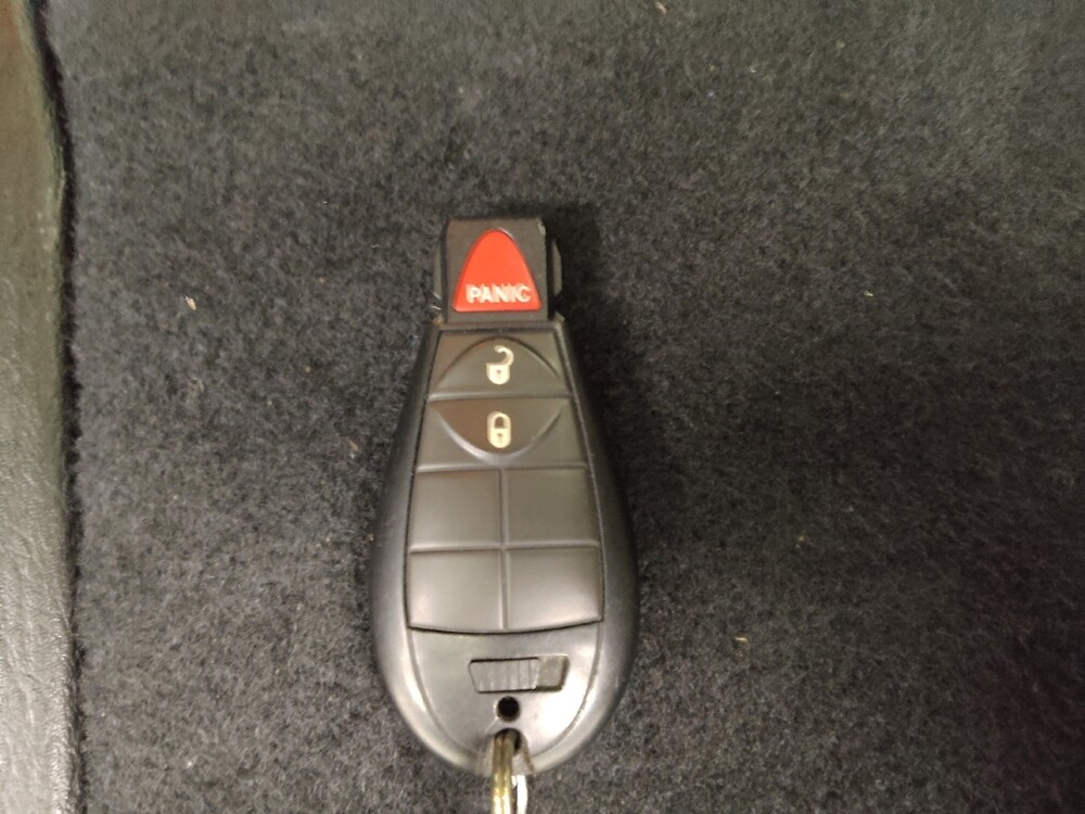 2016 Dodge Grand Caravan in Indianapolis, IN 46219 - 18133805 32