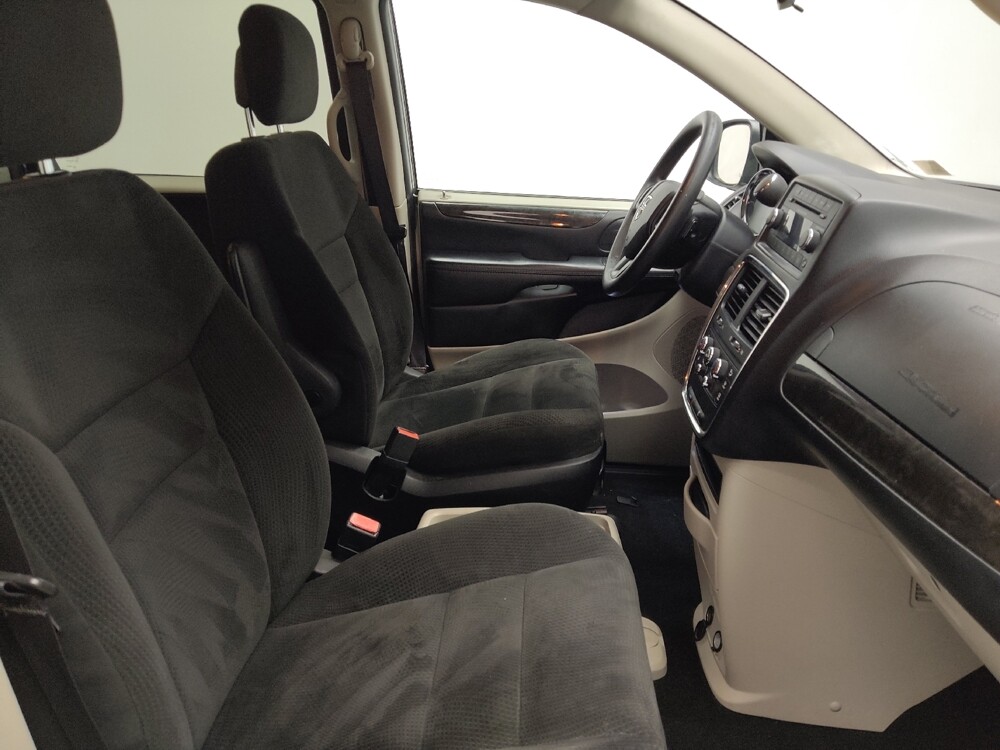 2016 Dodge Grand Caravan in Indianapolis, IN 46219 - 18133805 21