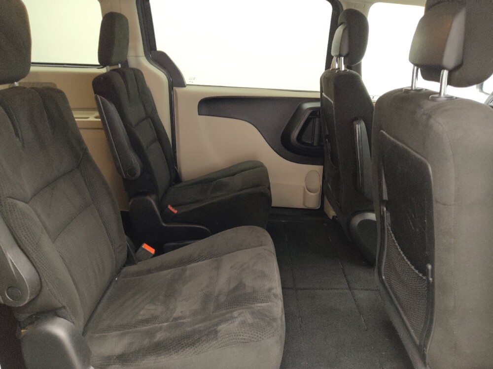 2016 Dodge Grand Caravan in Indianapolis, IN 46219 - 18133805 19