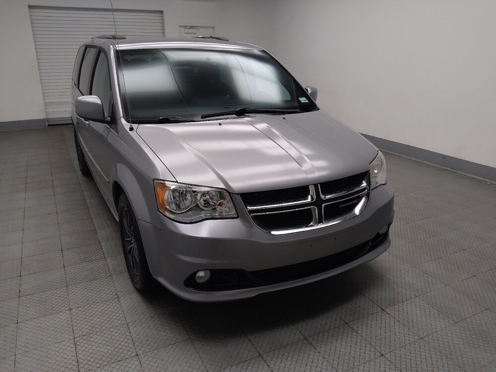 2017 Dodge Grand Caravan in Indianapolis, IN 46219 - 18133806 13