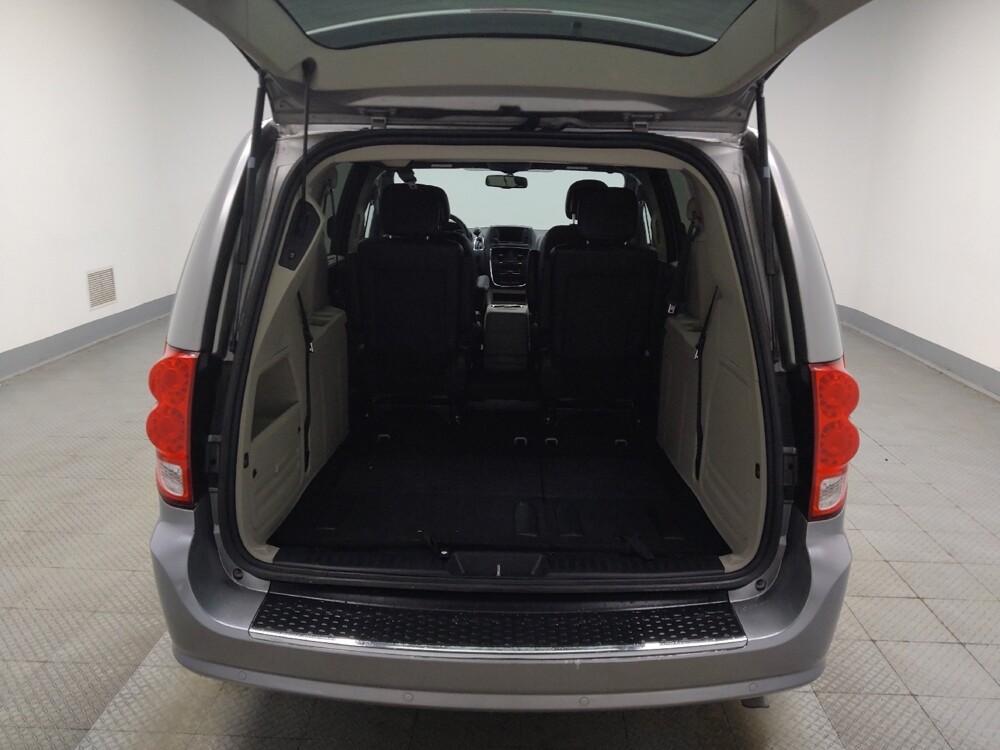 2017 Dodge Grand Caravan in Indianapolis, IN 46219 - 18133806 29