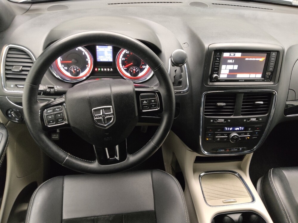 2017 Dodge Grand Caravan in Indianapolis, IN 46219 - 18133806 22