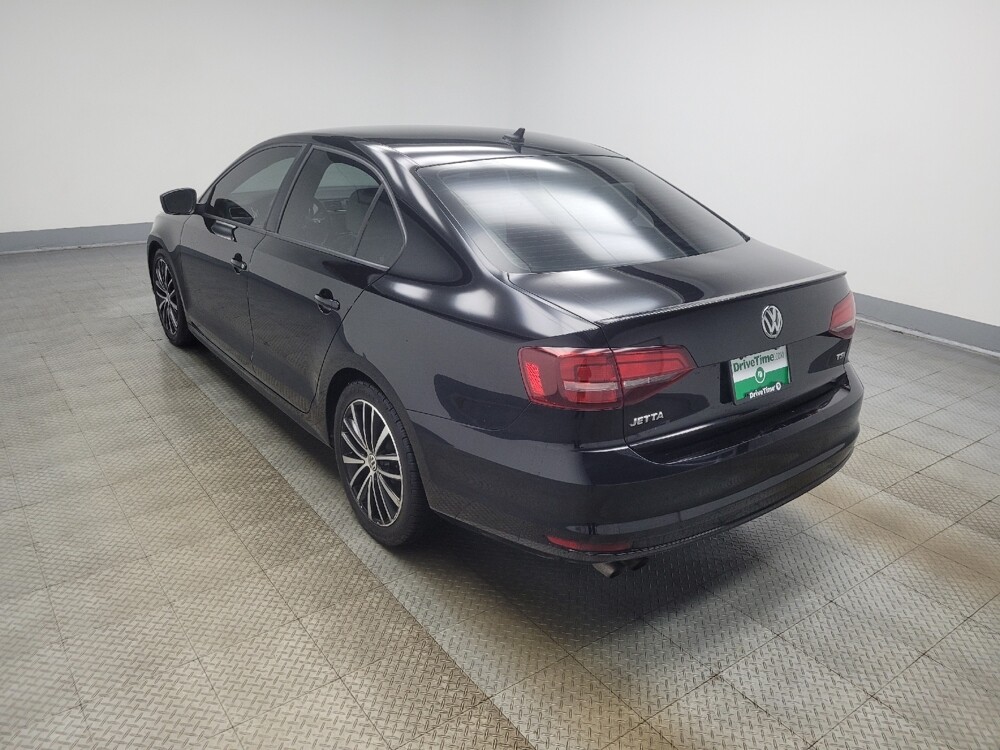 2016 Volkswagen Jetta in Indianapolis, IN 46219 - 18133808 3