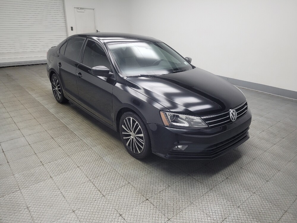 2016 Volkswagen Jetta in Indianapolis, IN 46219 - 18133808 11