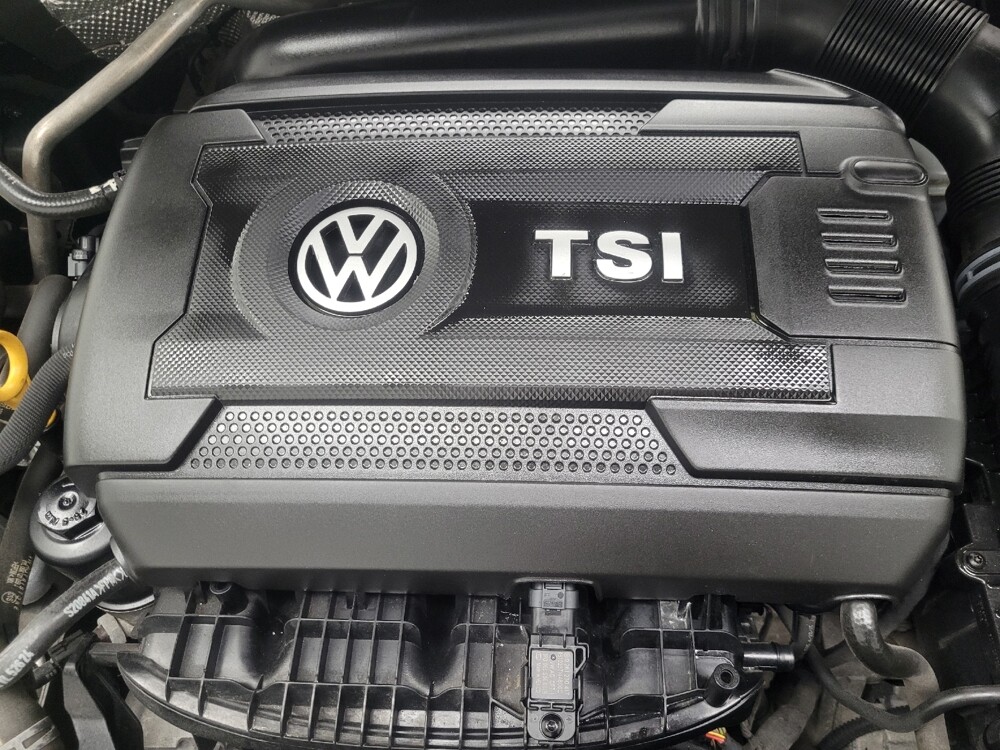 2016 Volkswagen Jetta in Indianapolis, IN 46219 - 18133808 30