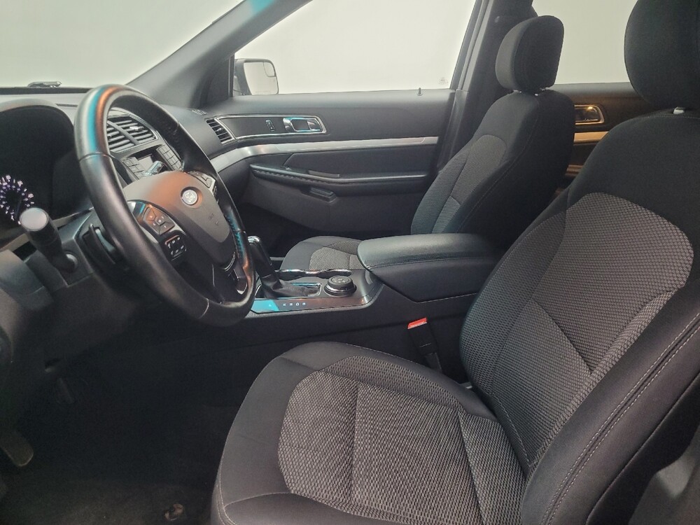 2017 Ford Explorer in Indianapolis, IN 46219 - 18133809 17
