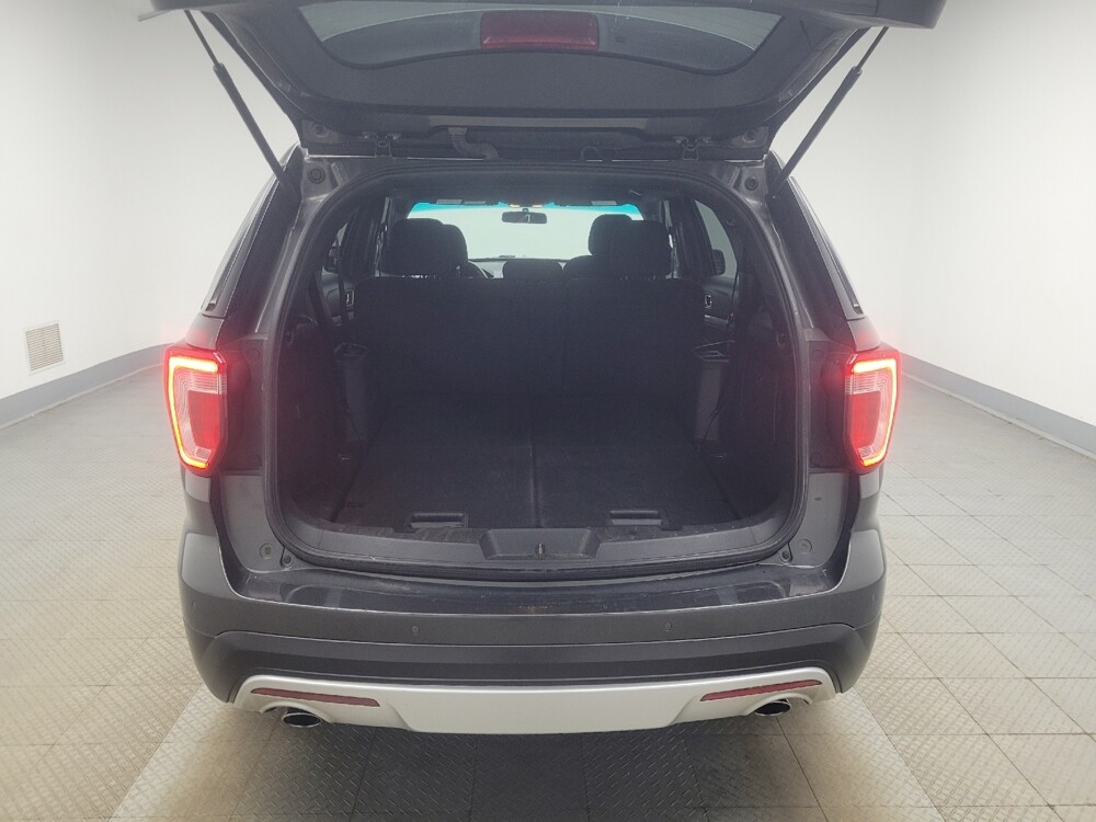 2017 Ford Explorer in Indianapolis, IN 46219 - 18133809 29