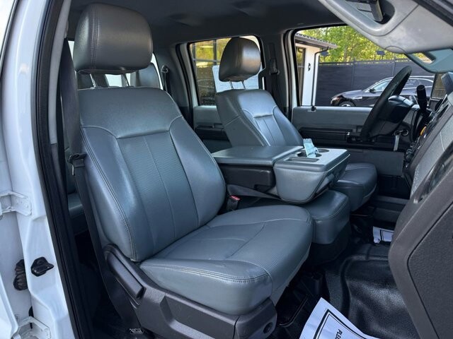 2013 Ford F250 in Knoxville, TN 37920 - 18133813 10