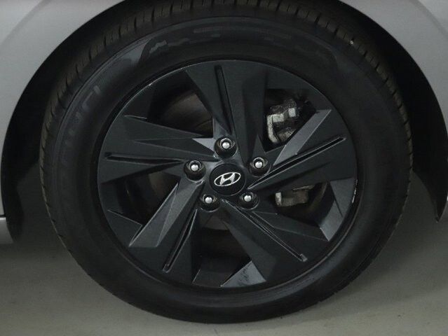 2023 Hyundai Elantra in Bedford, OH 44146 - 18133819 10
