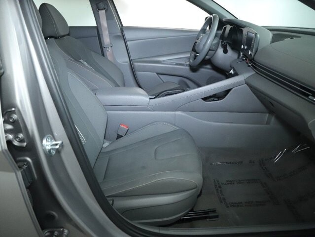 2023 Hyundai Elantra in Bedford, OH 44146 - 18133819 34