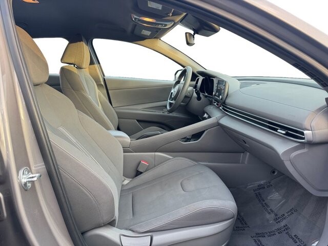 2023 Hyundai Elantra in Bedford, OH 44146 - 18133819 16