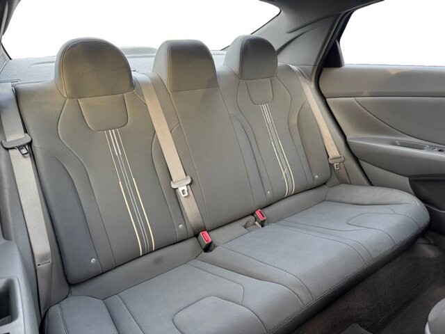 2023 Hyundai Elantra in Bedford, OH 44146 - 18133819 17