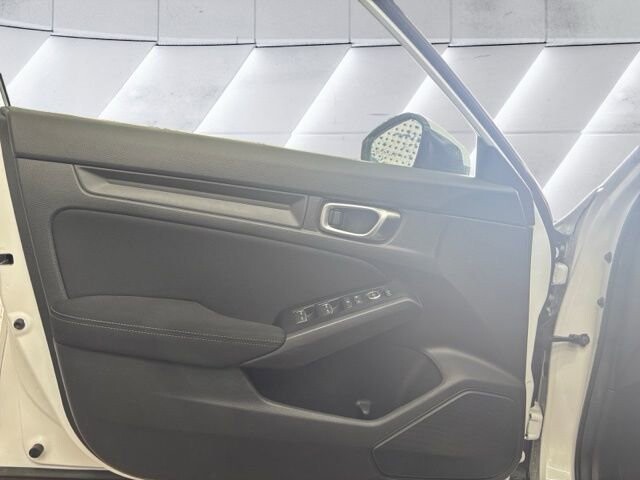 2024 Honda Civic in Bedford, OH 44146 - 18133820 24