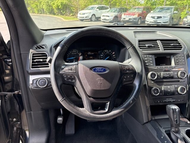 2017 Ford Explorer in Marysville, OH 43040 - 18133840 19