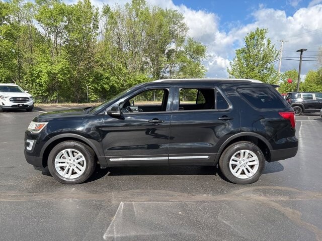 2017 Ford Explorer in Marysville, OH 43040 - 18133840 4