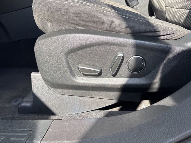 2017 Ford Explorer in Marysville, OH 43040 - 18133840 17