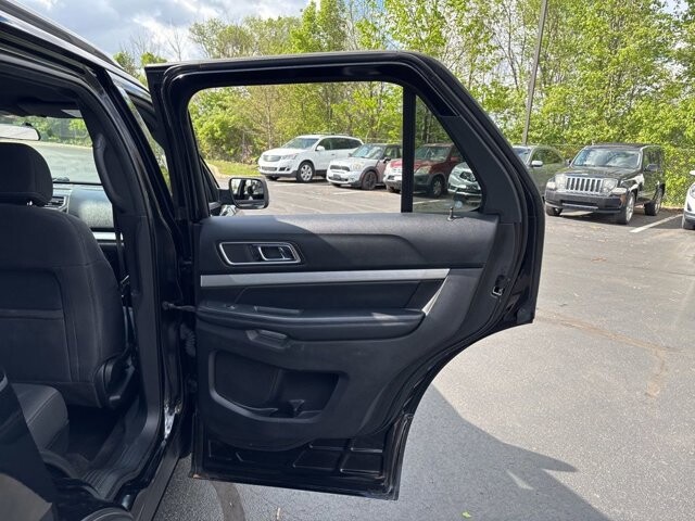 2017 Ford Explorer in Marysville, OH 43040 - 18133840 35