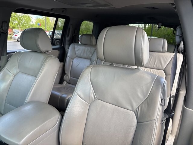 2011 Honda Pilot in Marysville, OH 43040 - 18133841 19