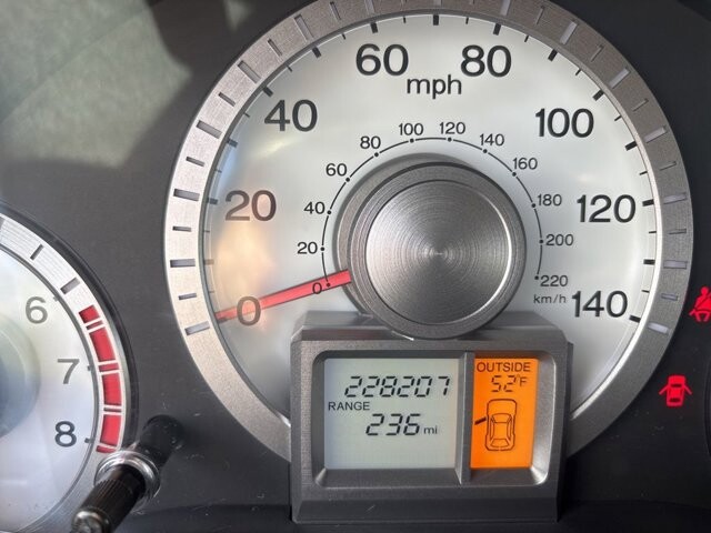 2011 Honda Pilot in Marysville, OH 43040 - 18133841 26