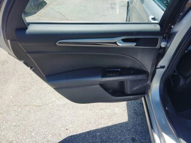 2016 Ford Fusion in Greenville, SC 29607 - 18133842 24