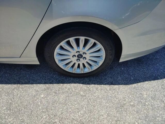 2016 Ford Fusion in Greenville, SC 29607 - 18133842 14