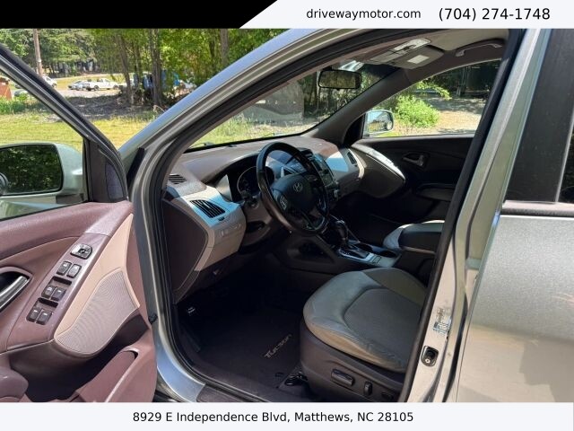 2015 Hyundai Tucson in Matthews, NC 28105 - 18133848 5